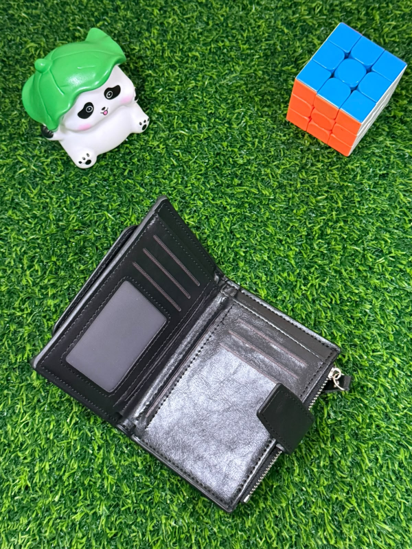 Playboy Vertical zipper buckle Wallet